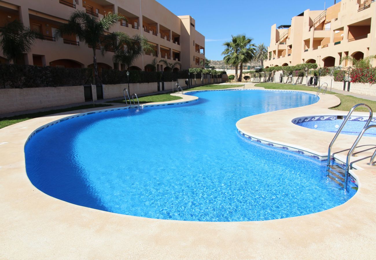 Apartamento en Vera playa - Paraíso de Vera II - piscina privada, WiFi, 300m playa