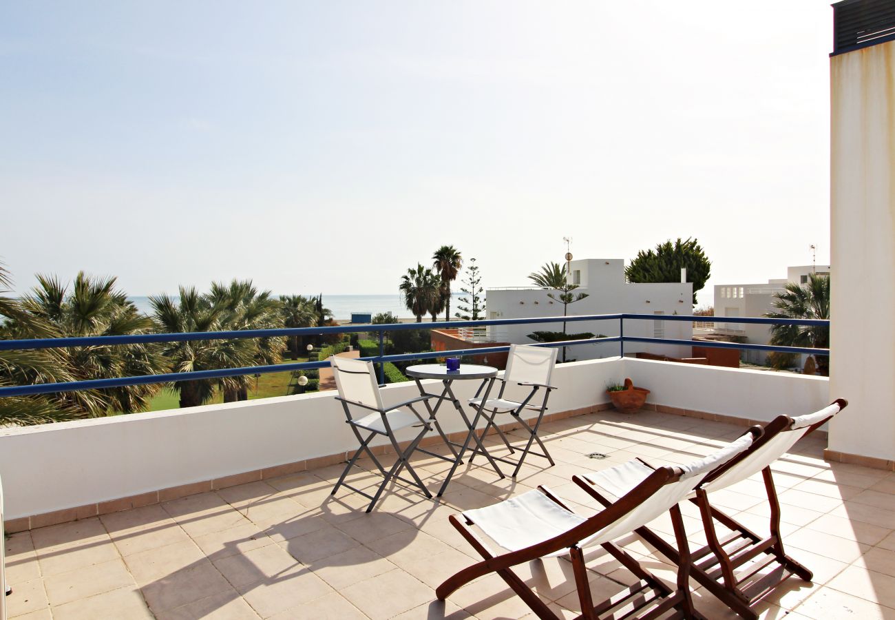 Casa adosada en Vera playa - Playa de Baria I - 1ª línea playa, jardín privado & WiFi